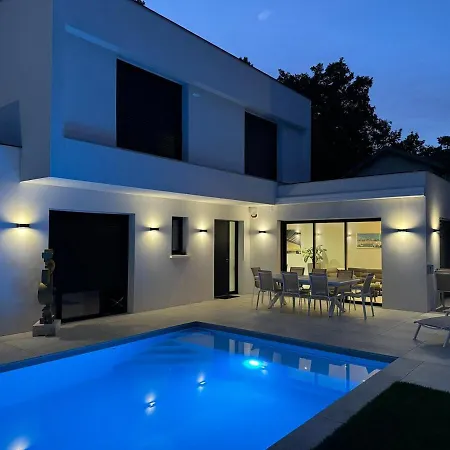 Appartement With Heated Pool